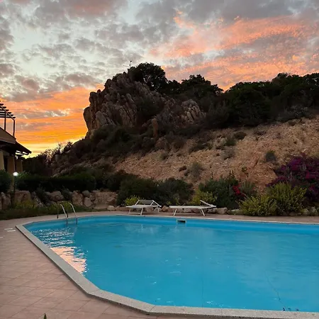 Casa Dell'emozione With A Swimming Pool In Apartamento Costa Paradiso